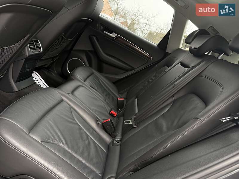 Позашляховик / Кросовер Audi Q5 2015 в Дрогобичі