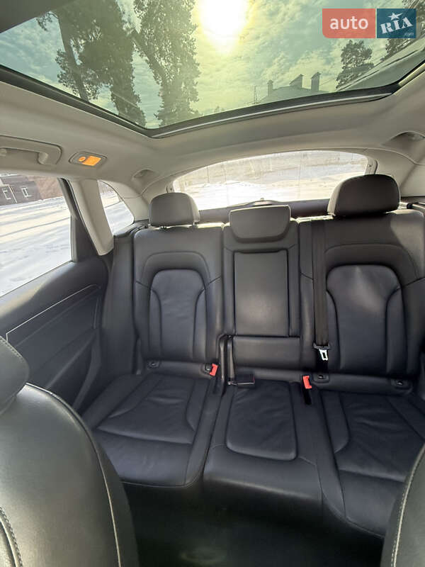 Внедорожник / Кроссовер Audi Q5 2015 в Ахтырке