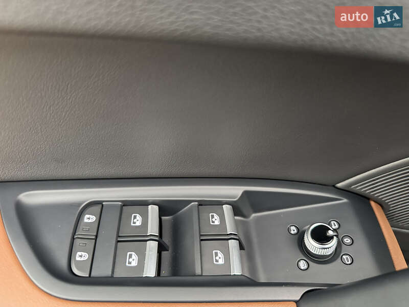 Внедорожник / Кроссовер Audi Q5 2022 в Дрогобыче