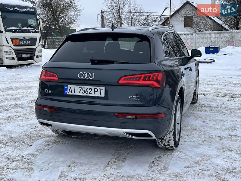 Позашляховик / Кросовер Audi Q5 2017 в Києві