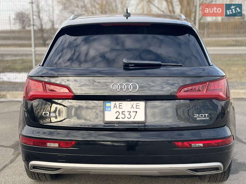 Внедорожник / Кроссовер Audi Q5 2017 в Днепре