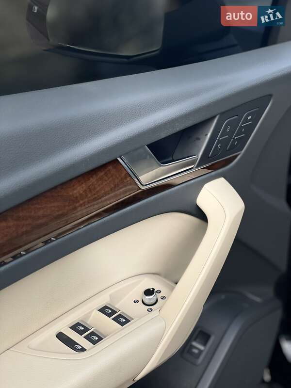 Внедорожник / Кроссовер Audi Q5 2017 в Днепре