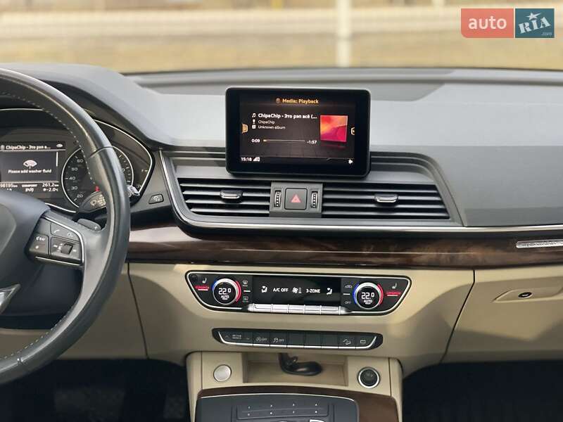 Внедорожник / Кроссовер Audi Q5 2017 в Днепре