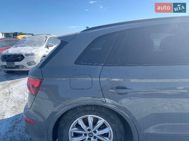 Внедорожник / Кроссовер Audi Q5 2019 в Ровно фото 47 Внедорожник / Кроссовер Audi Q5 2019 в Ровно