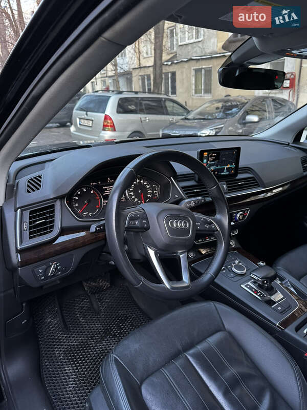 Внедорожник / Кроссовер Audi Q5 2020 в Теплодаре фото 2 Внедорожник / Кроссовер Audi Q5 2020 в Теплодаре