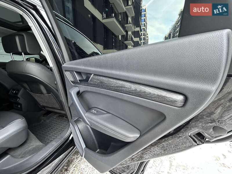 Внедорожник / Кроссовер Audi Q5 2020 в Ивано-Франковске