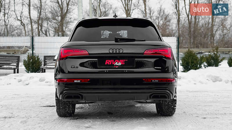 Позашляховик / Кросовер Audi Q5 2021 в Рівному