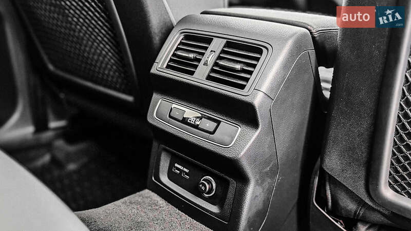 Позашляховик / Кросовер Audi Q5 2021 в Рівному