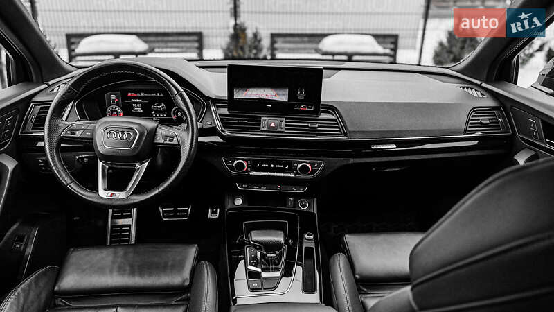 Позашляховик / Кросовер Audi Q5 2021 в Рівному