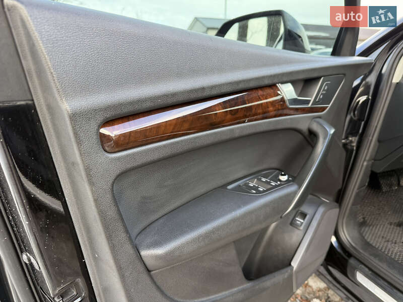 Внедорожник / Кроссовер Audi Q5 2017 в Стрые