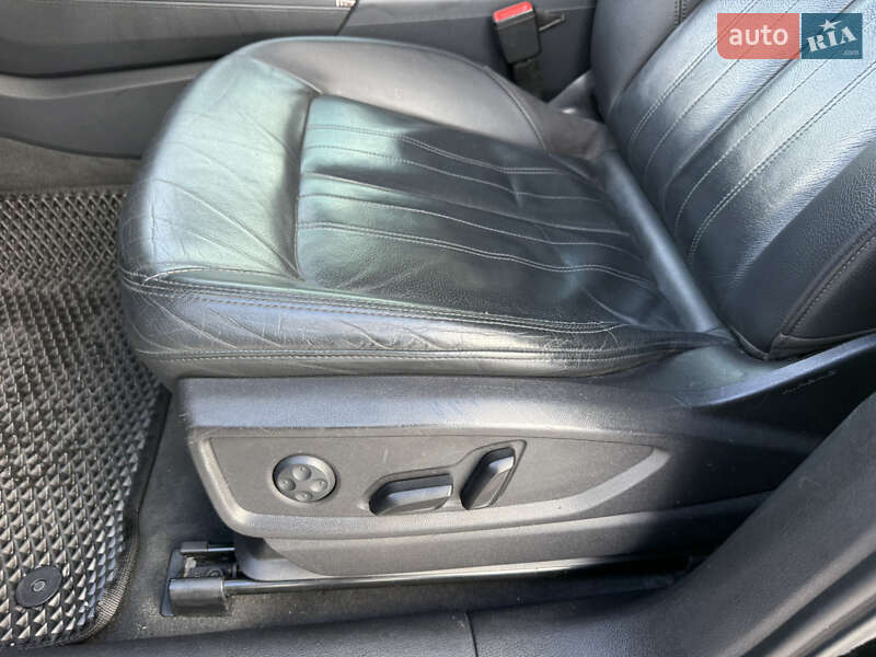 Внедорожник / Кроссовер Audi Q5 2017 в Стрые