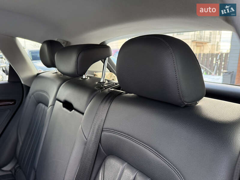 Внедорожник / Кроссовер Audi Q5 2017 в Стрые