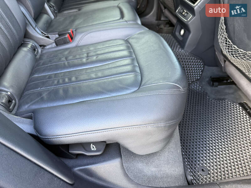 Внедорожник / Кроссовер Audi Q5 2017 в Стрые