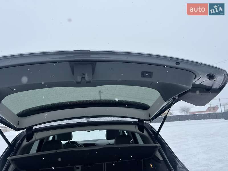 Внедорожник / Кроссовер Audi Q5 2015 в Дубно