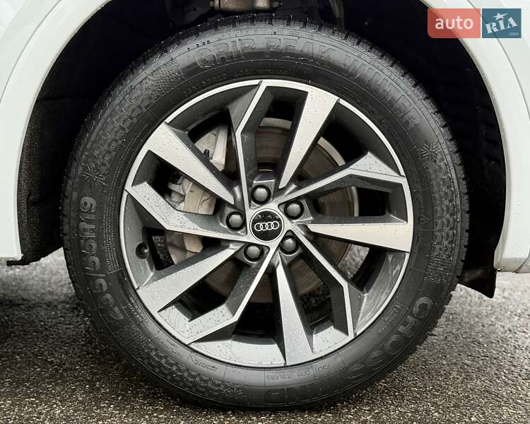 Позашляховик / Кросовер Audi Q5 2021 в Києві фото 34 Позашляховик / Кросовер Audi Q5 2021 в Києві