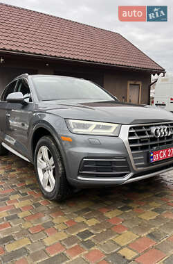 Позашляховик / Кросовер Audi Q5 2017 в Рівному