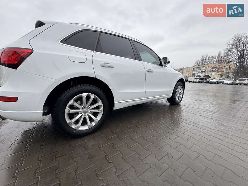 Позашляховик / Кросовер Audi Q5 2016 в Луцьку фото 13 Позашляховик / Кросовер Audi Q5 2016 в Луцьку