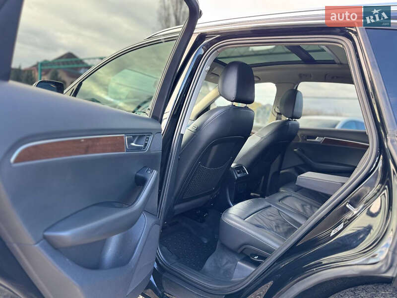 Внедорожник / Кроссовер Audi Q5 2012 в Тячеве