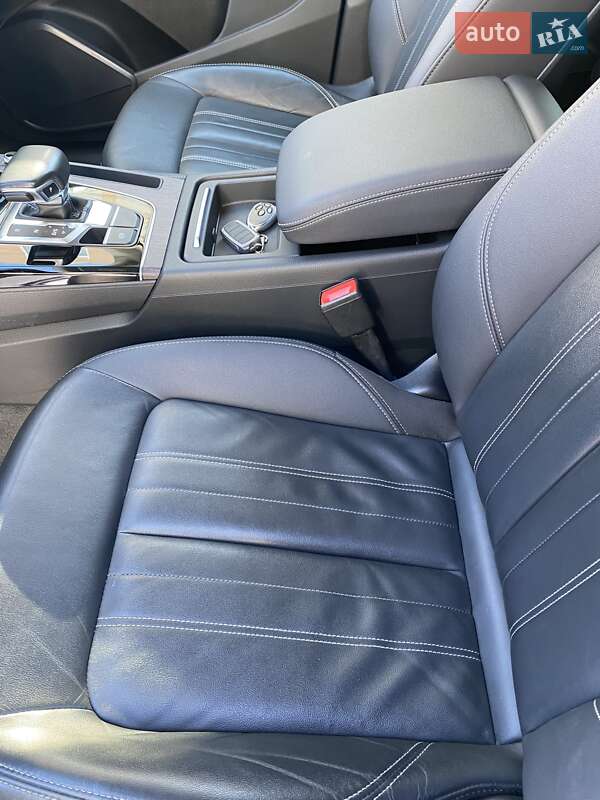 Внедорожник / Кроссовер Audi Q5 2022 в Одессе