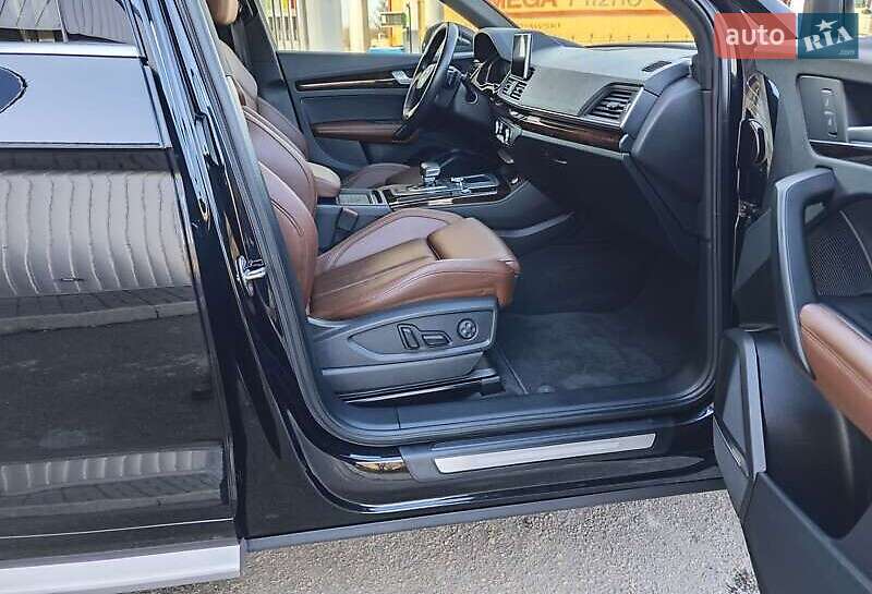 Позашляховик / Кросовер Audi Q5 2019 в Вінниці