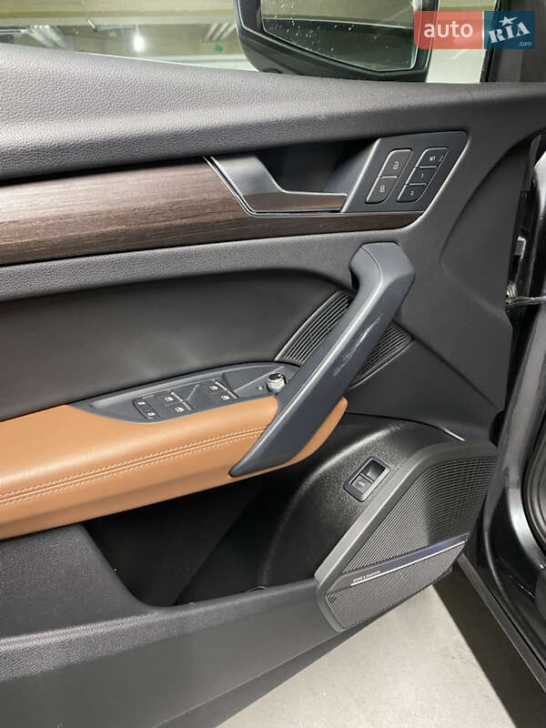 Внедорожник / Кроссовер Audi Q5 2023 в Житомире