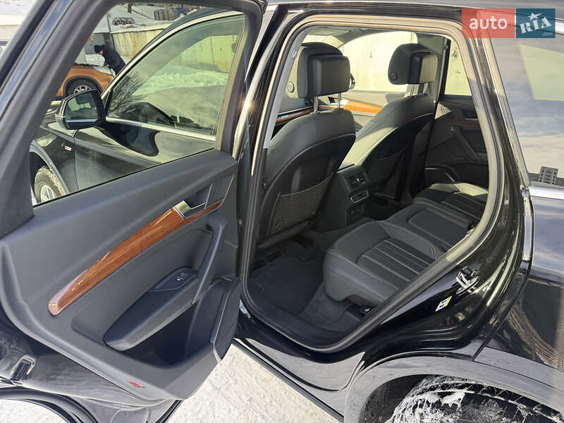 Позашляховик / Кросовер Audi Q5 2021 в Києві фото 24 Позашляховик / Кросовер Audi Q5 2021 в Києві