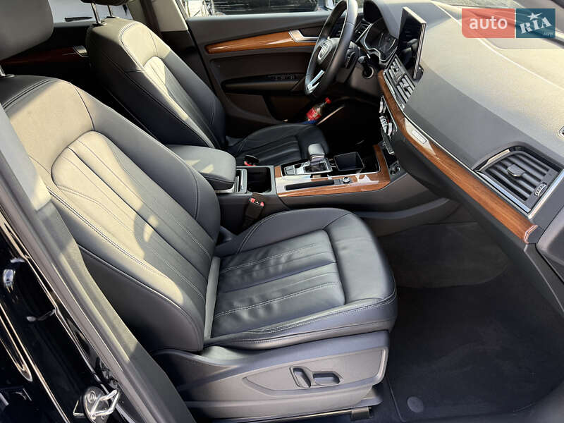 Позашляховик / Кросовер Audi Q5 2021 в Києві фото 30 Позашляховик / Кросовер Audi Q5 2021 в Києві