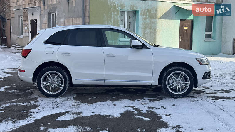 Внедорожник / Кроссовер Audi Q5 2015 в Дубно
