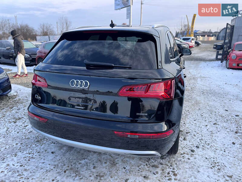 Позашляховик / Кросовер Audi Q5 2020 в Івано-Франківську