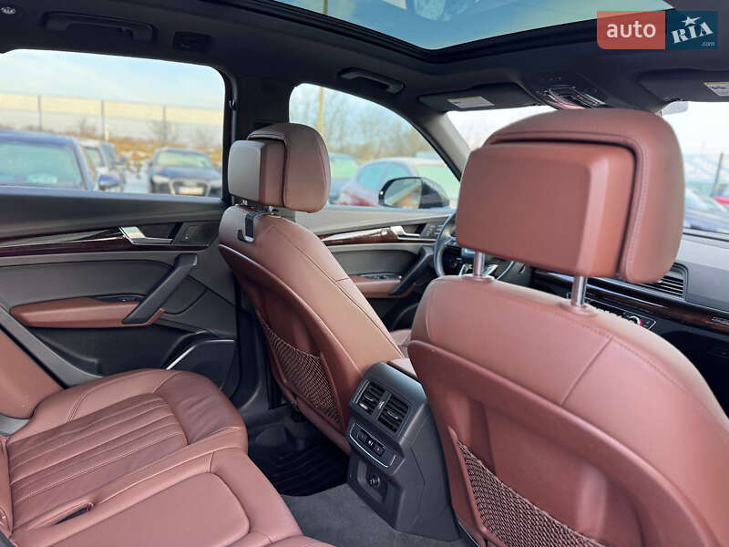 Позашляховик / Кросовер Audi Q5 2020 в Івано-Франківську