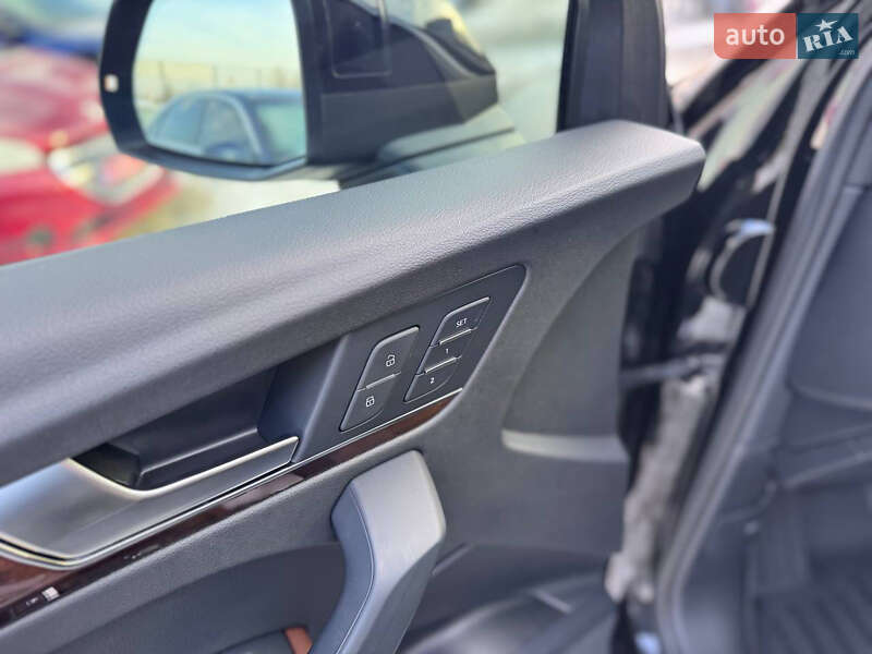 Позашляховик / Кросовер Audi Q5 2020 в Івано-Франківську