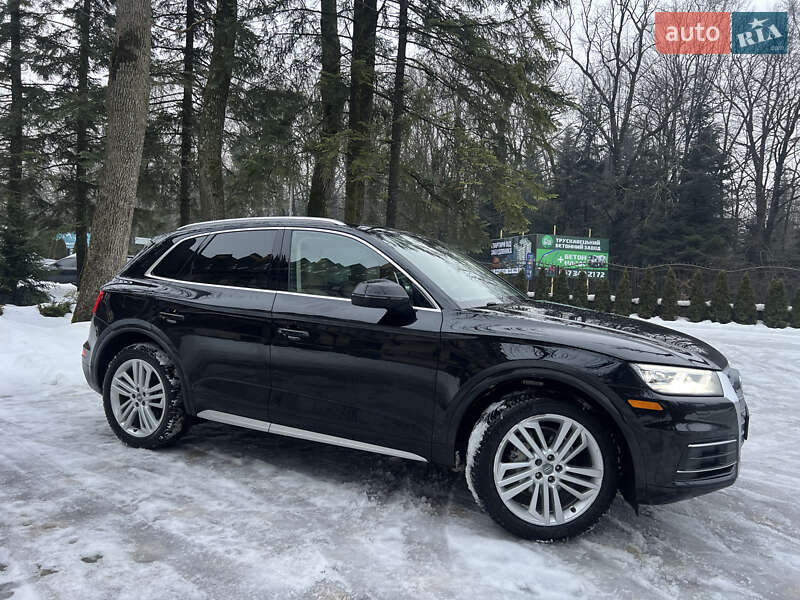 Позашляховик / Кросовер Audi Q5 2019 в Львові