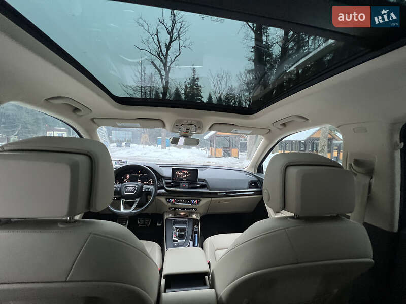 Позашляховик / Кросовер Audi Q5 2019 в Львові