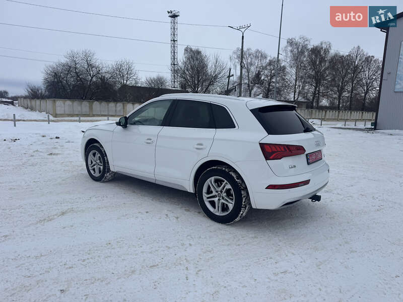 Позашляховик / Кросовер Audi Q5 2018 в Володимирі фото 9 Позашляховик / Кросовер Audi Q5 2018 в Володимирі