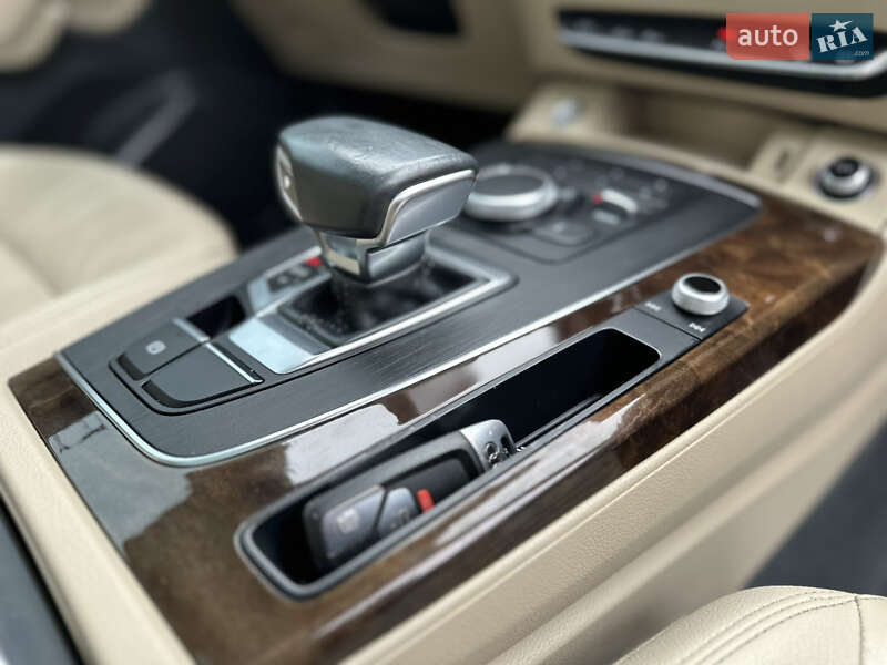 Внедорожник / Кроссовер Audi Q5 2020 в Дрогобыче фото 100 Внедорожник / Кроссовер Audi Q5 2020 в Дрогобыче