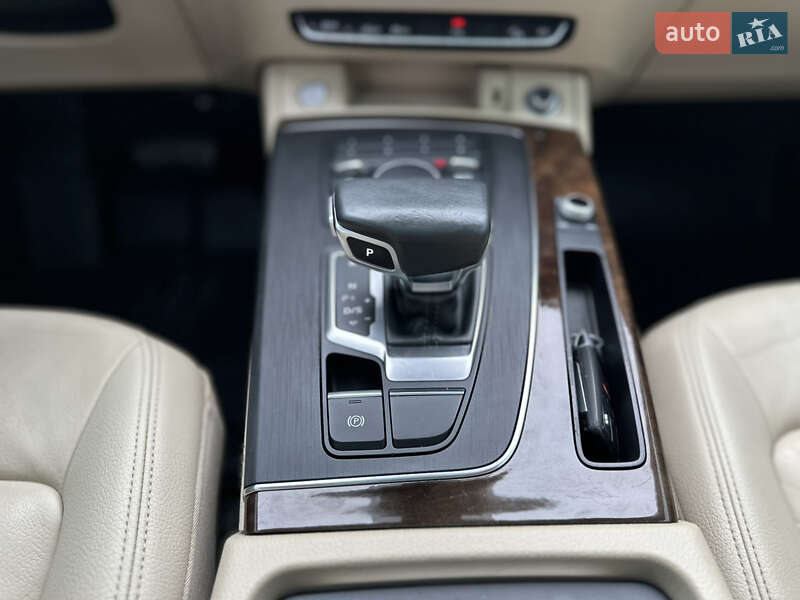 Внедорожник / Кроссовер Audi Q5 2020 в Дрогобыче фото 127 Внедорожник / Кроссовер Audi Q5 2020 в Дрогобыче