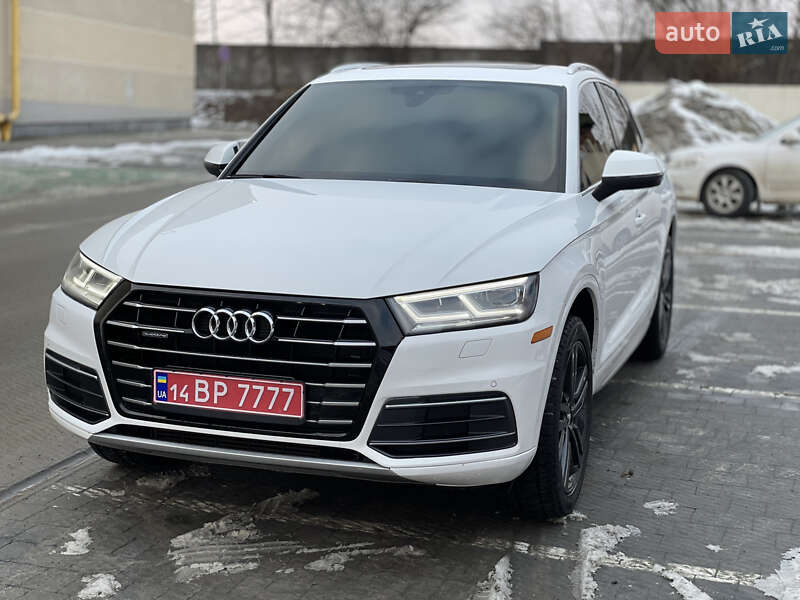 Позашляховик / Кросовер Audi Q5 2018 в Львові