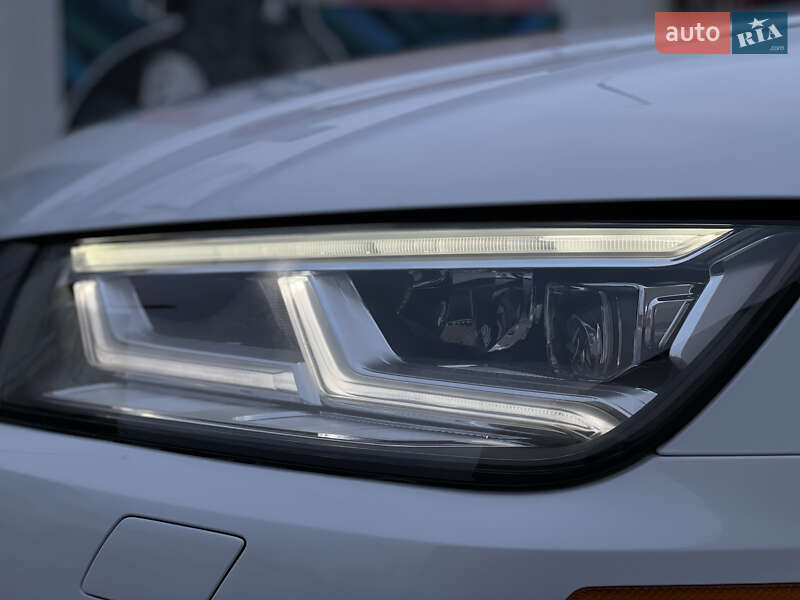 Позашляховик / Кросовер Audi Q5 2018 в Львові