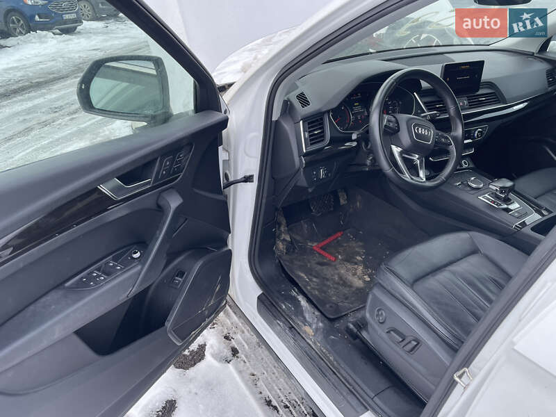 Позашляховик / Кросовер Audi Q5 2019 в Львові