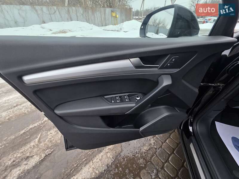 Позашляховик / Кросовер Audi Q5 2018 в Івано-Франківську