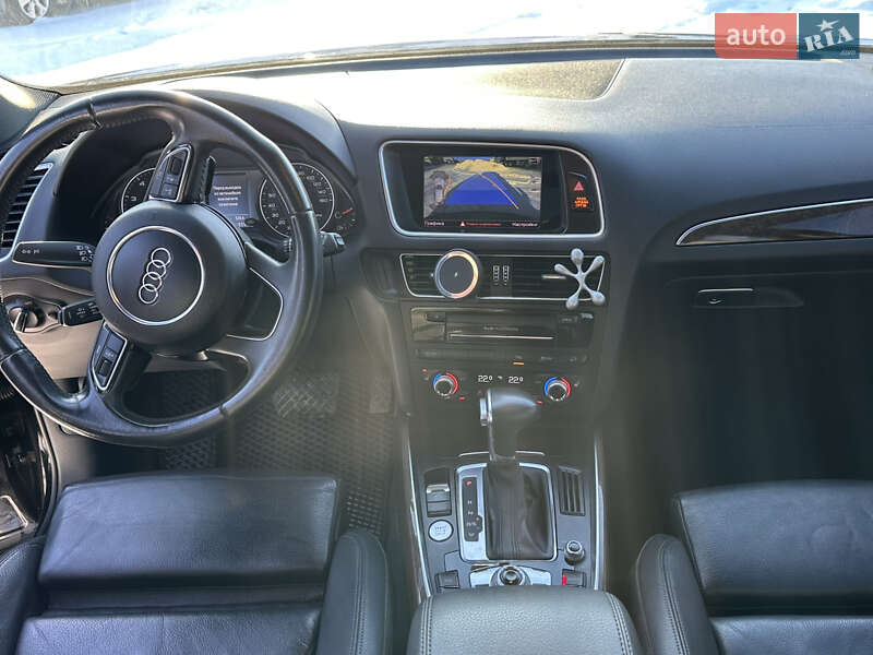 Внедорожник / Кроссовер Audi Q5 2016 в Сарнах