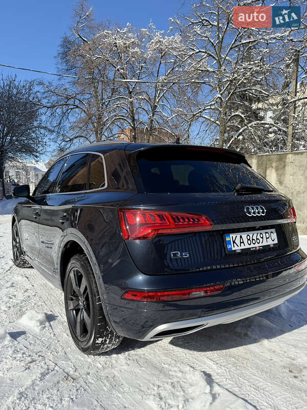 Внедорожник / Кроссовер Audi Q5 2018 в Полтаве