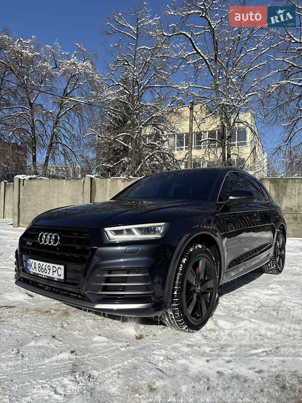 Внедорожник / Кроссовер Audi Q5 2018 в Полтаве