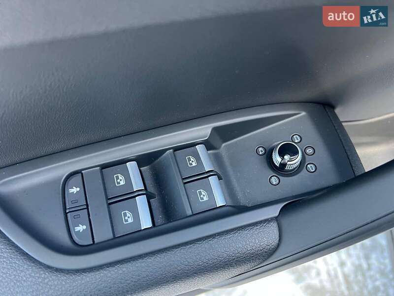 Позашляховик / Кросовер Audi Q5 2017 в Львові фото 16 Позашляховик / Кросовер Audi Q5 2017 в Львові