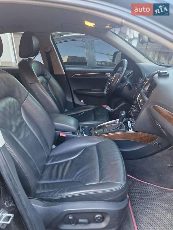 Позашляховик / Кросовер Audi Q5 2011 в Івано-Франківську