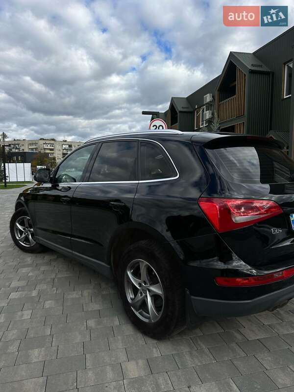 Позашляховик / Кросовер Audi Q5 2012 в Ужгороді