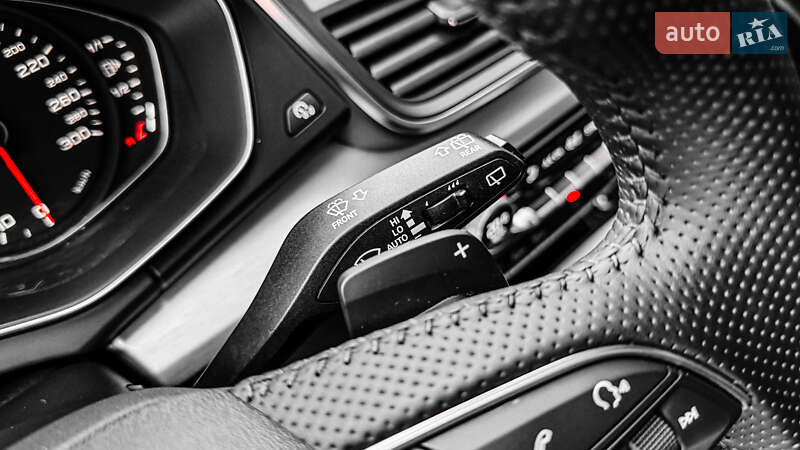 Позашляховик / Кросовер Audi Q5 2018 в Рівному