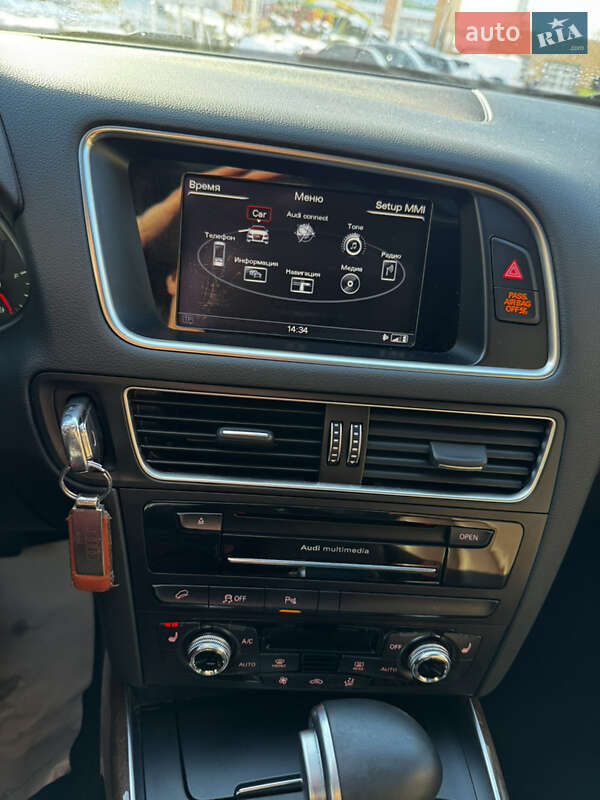 Позашляховик / Кросовер Audi Q5 2015 в Луцьку