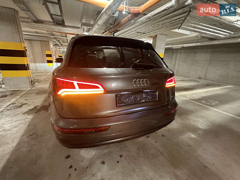 Внедорожник / Кроссовер Audi Q5 2019 в Киеве фото 18 Внедорожник / Кроссовер Audi Q5 2019 в Киеве