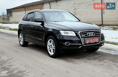 Позашляховик / Кросовер Audi Q5 2016 в Рівному